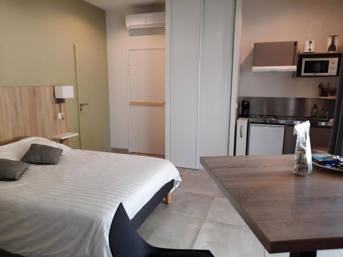 Le Logis De Berianne Lejlighedshotel Les Tourrettes Eksteriør billede